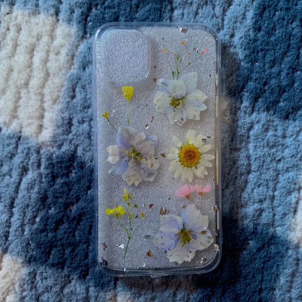 Iphone 11 Dry flower Phone case
